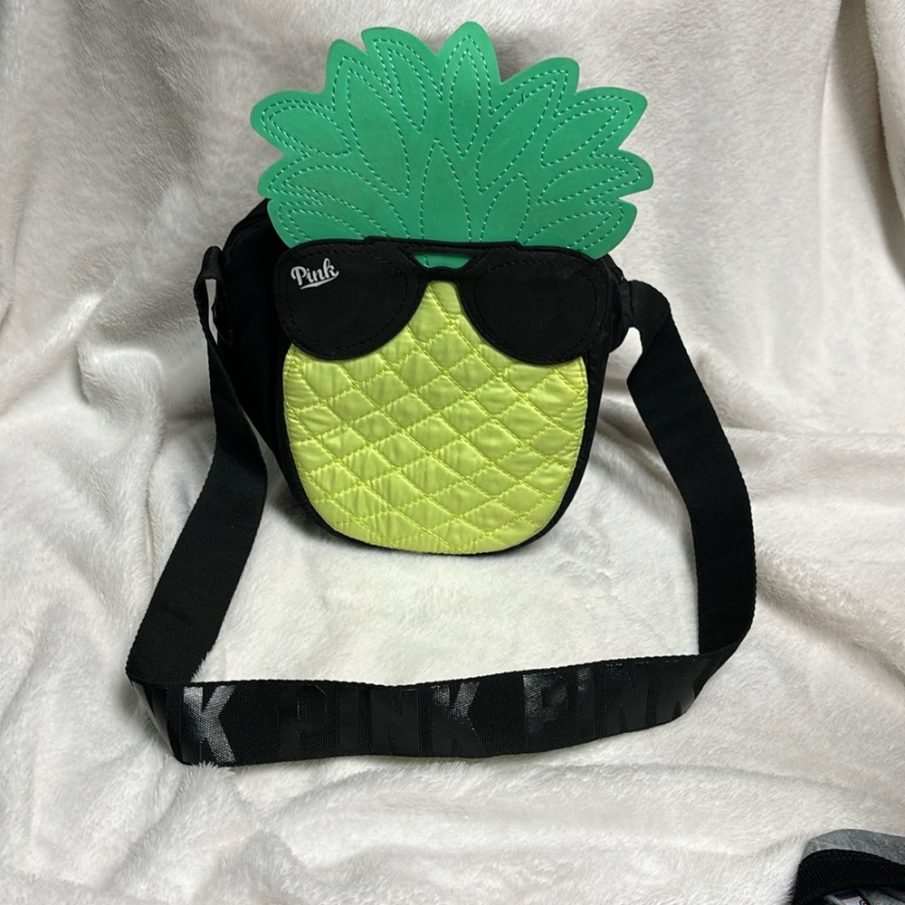 PINK pineapple purse
